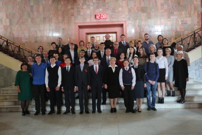 Встреча губернатора Левченко со школьниками